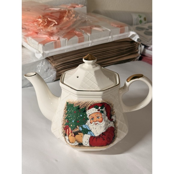 Macy 's Other - Lattice Santa teapot Macy's Christmas teapot
